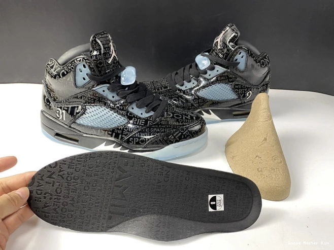633068-010 AIR Jordan Retro 5 Doernbecher 0530
